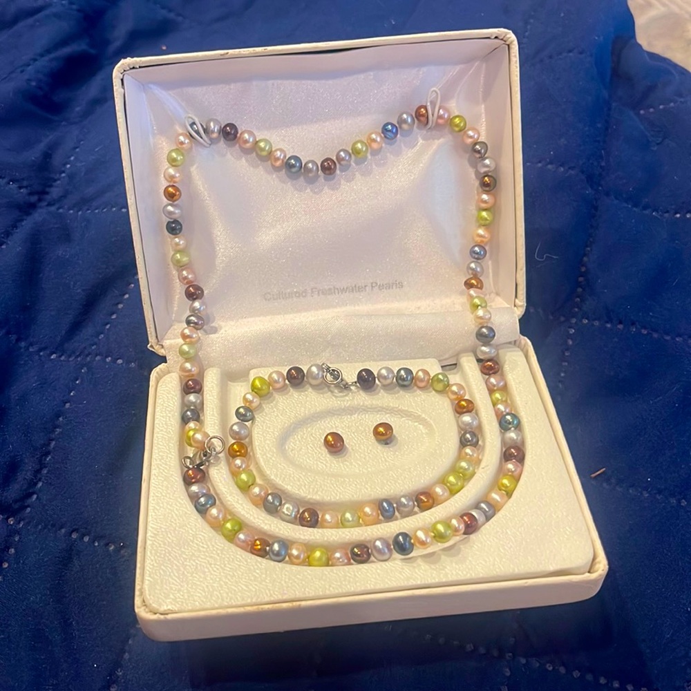 3-Pc. Set Multicolor Cultured Freshwater Pearls Necklace, Bracelet, &  Earrings